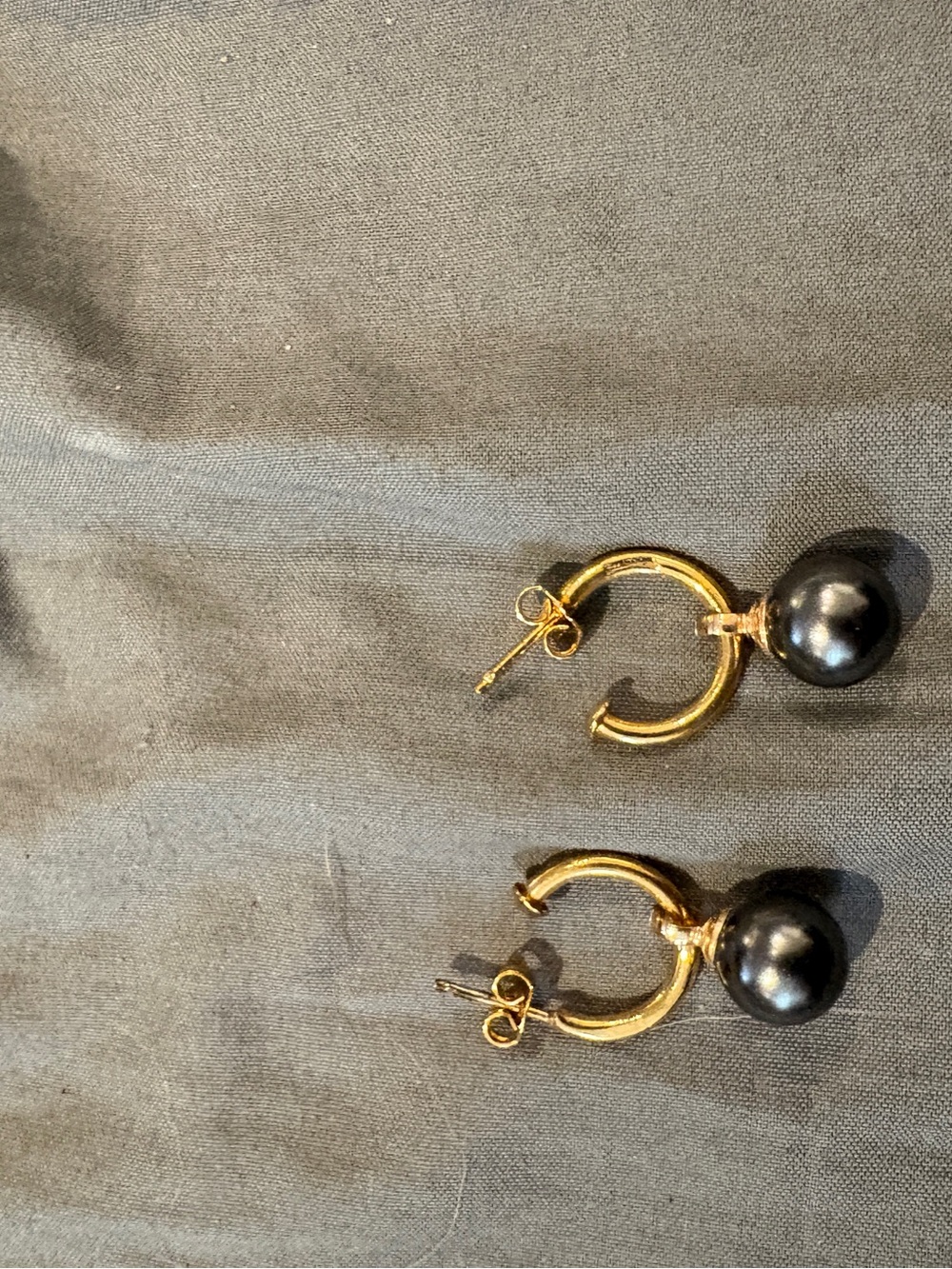 Gold Hoop Earrings with Black Pearl Drop
